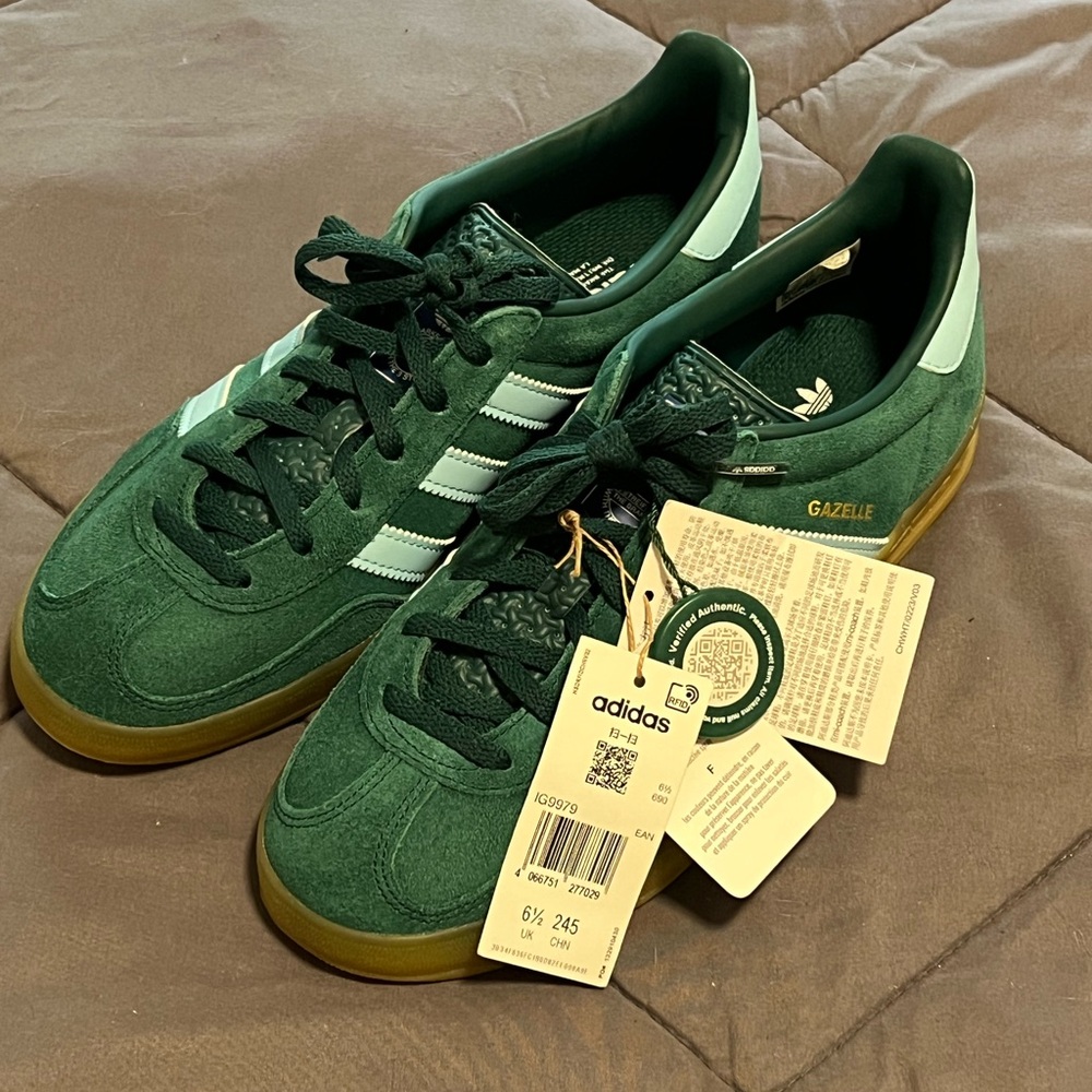 Unisex Adidas Gazelle Indoor Collegiate Green and light blue stripe sneakers